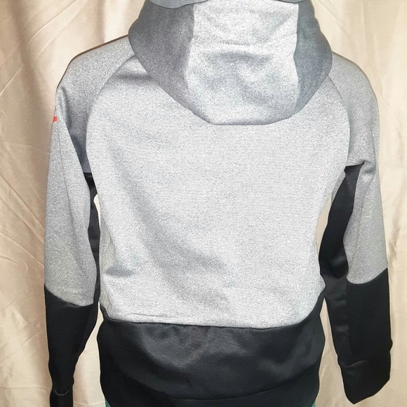 Nike Dri-Fit Youth Pullover Hoodie - Picture 3 of 8